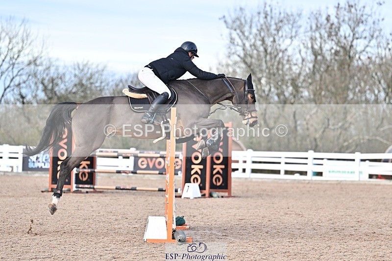 251126-130044-00562 - Cls 4 Newcomers and 1.10m