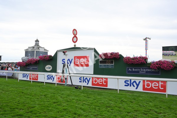 yr20082021r7-20 - Race 7 5.10pm Sky Bet Mile