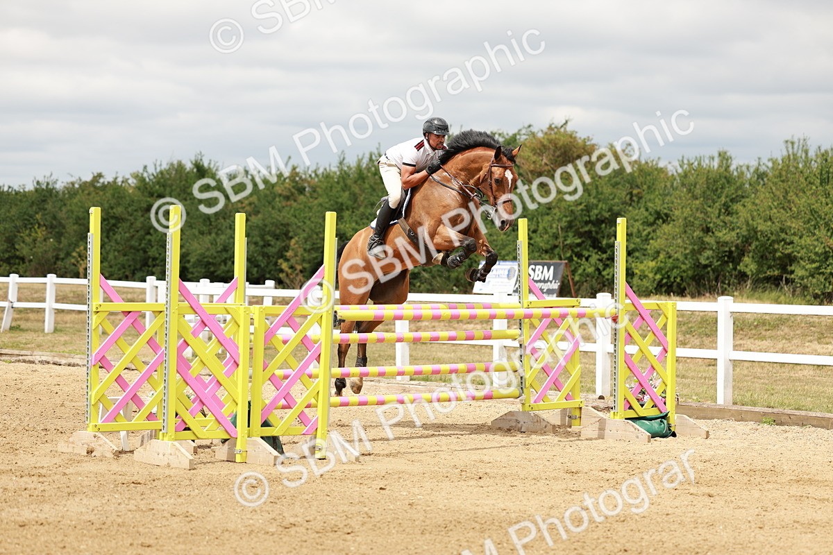 SBM_018383 - Class 21 - Senior Newcomers Championship 2d Rd