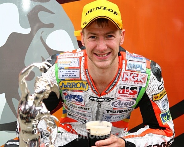  - Senior Race - TT 2010