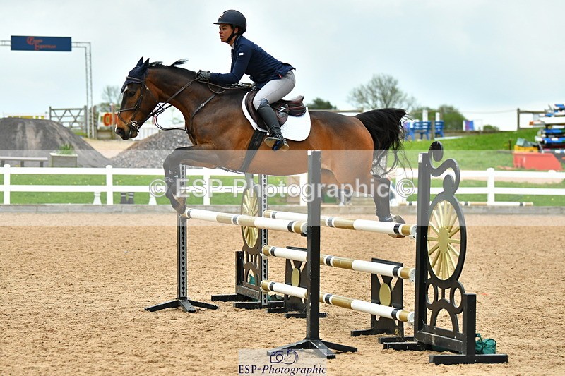 230514A-162926-03593 - Cls 31 1.05m Amateur Quali