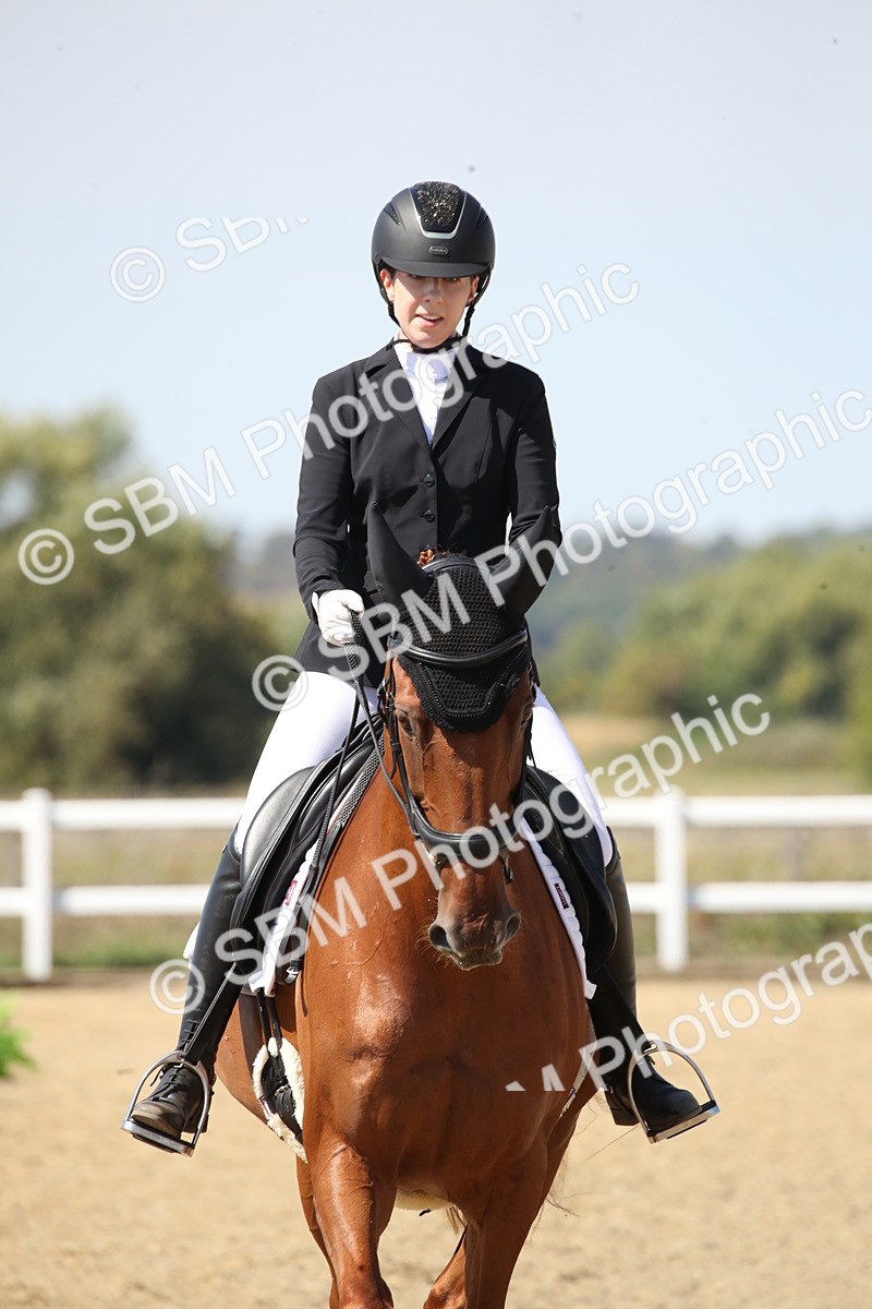 SBM_005114 - Class 11 - Novice 5 - 11.41-12.58