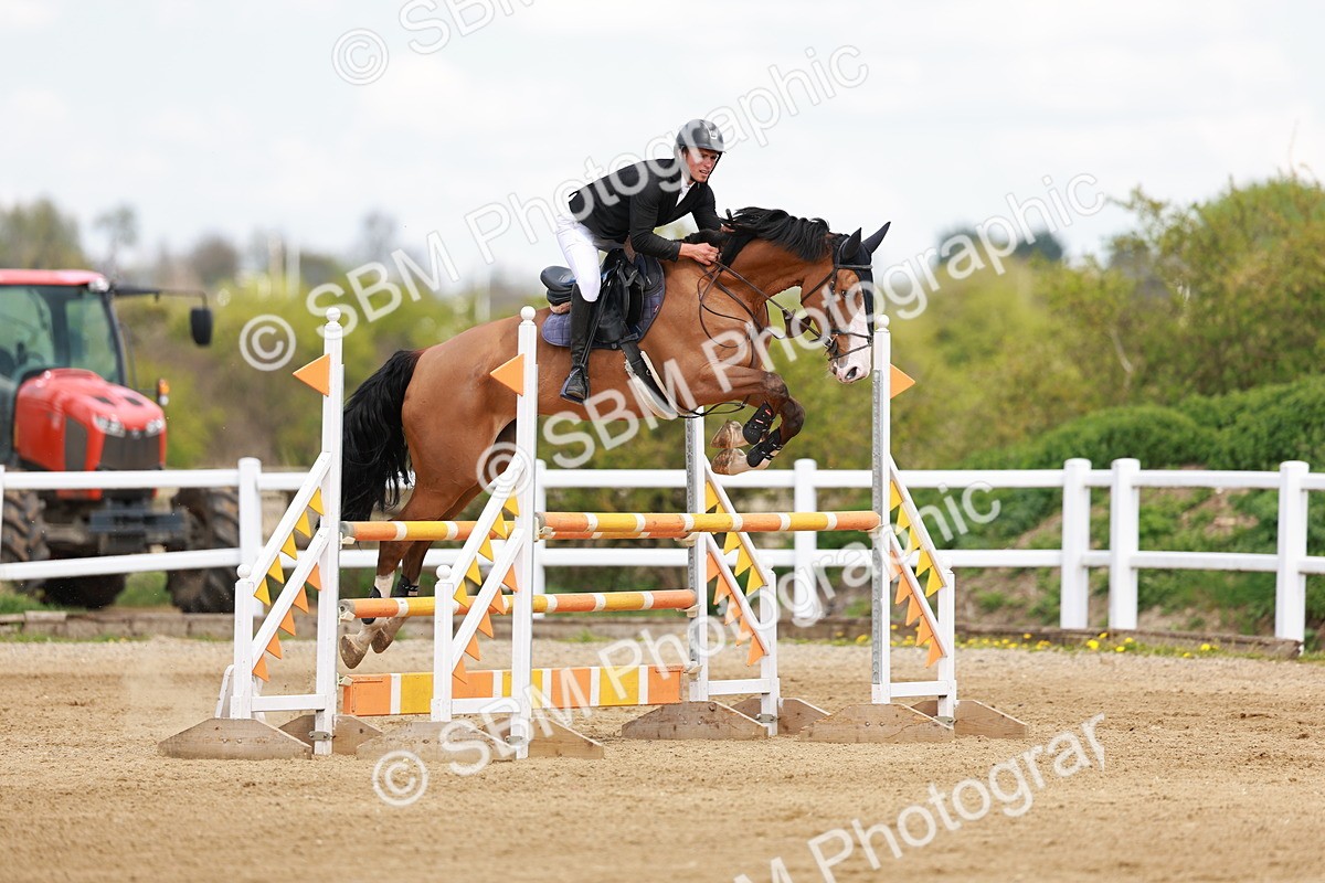 SBM_001949 - Class 4 - Senior Newcomers - 1.10m