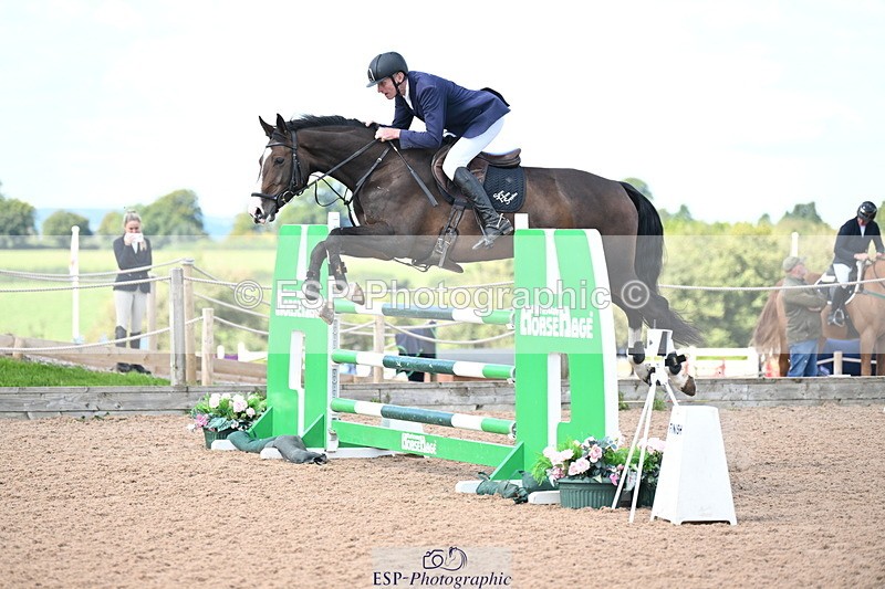 240913A-123956-04399 - Cls 15 Snr Foxhunter