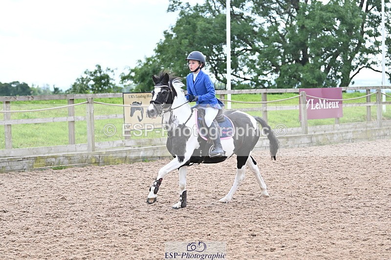 240628A-162635-01470 - Cls 5 Stepping Stones 128cm + 138cm