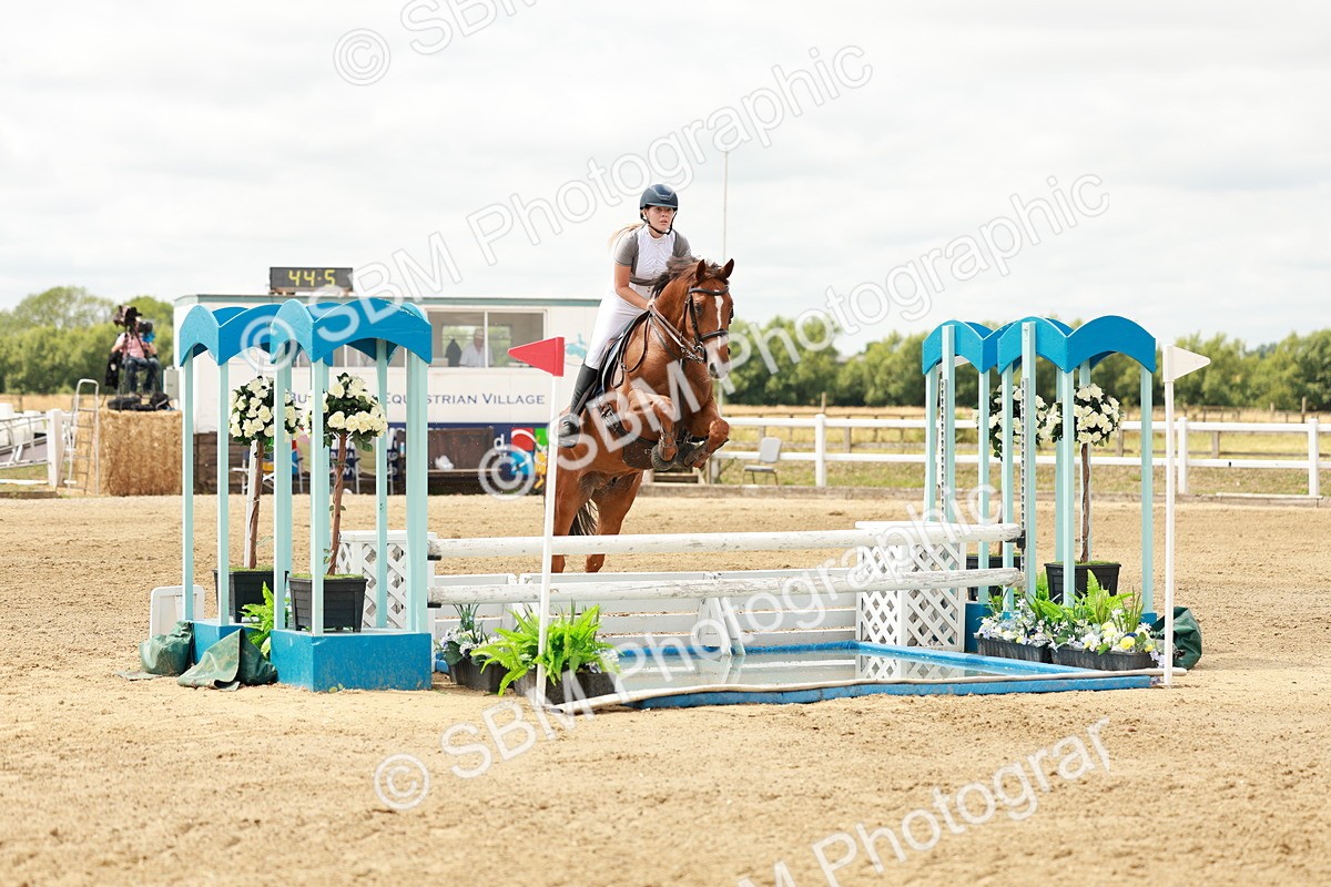 SBM_018348 - Class 21 - Senior Newcomers Championship 2d Rd