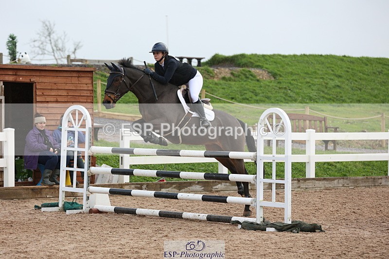 231112A-123354-04056 - Cls 19 Snr 1.05m Open