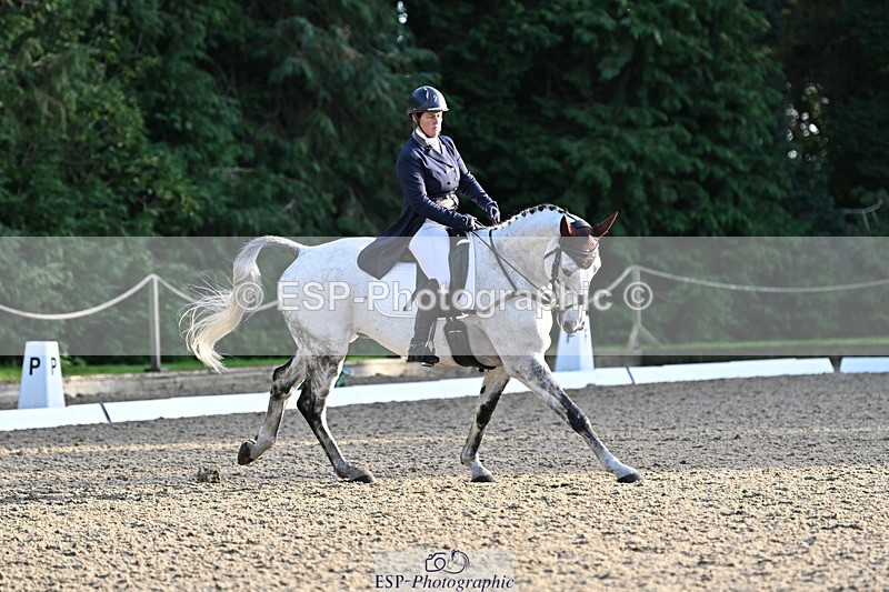 241023-161216-00878 - 014-Lizzie.Luxton-ST.TROPEZ