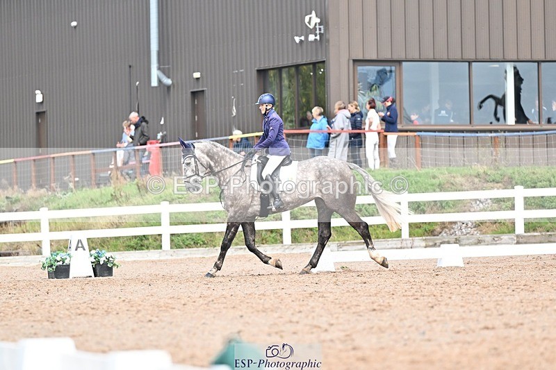 250907-133326-08525 - 008-Caroline.LynchHio.Easter.Rose