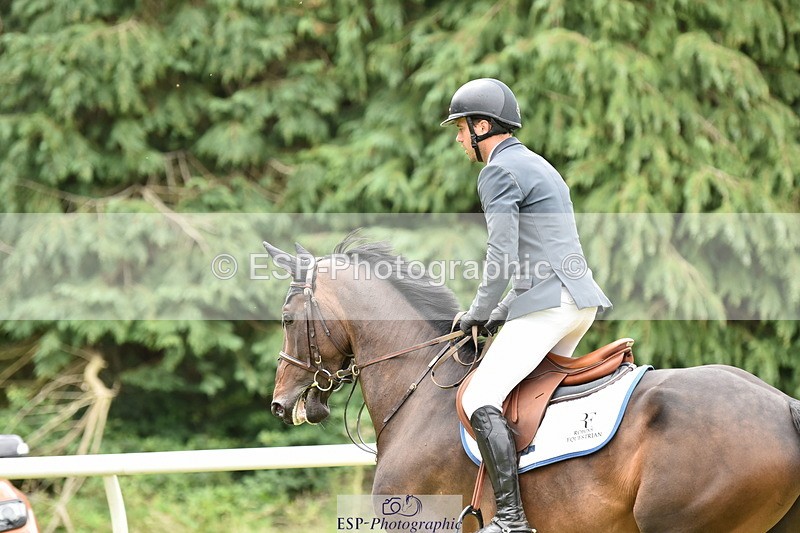 260704A-101644-12713 - Cls 41 Snr Fox inc 6 Year Old
