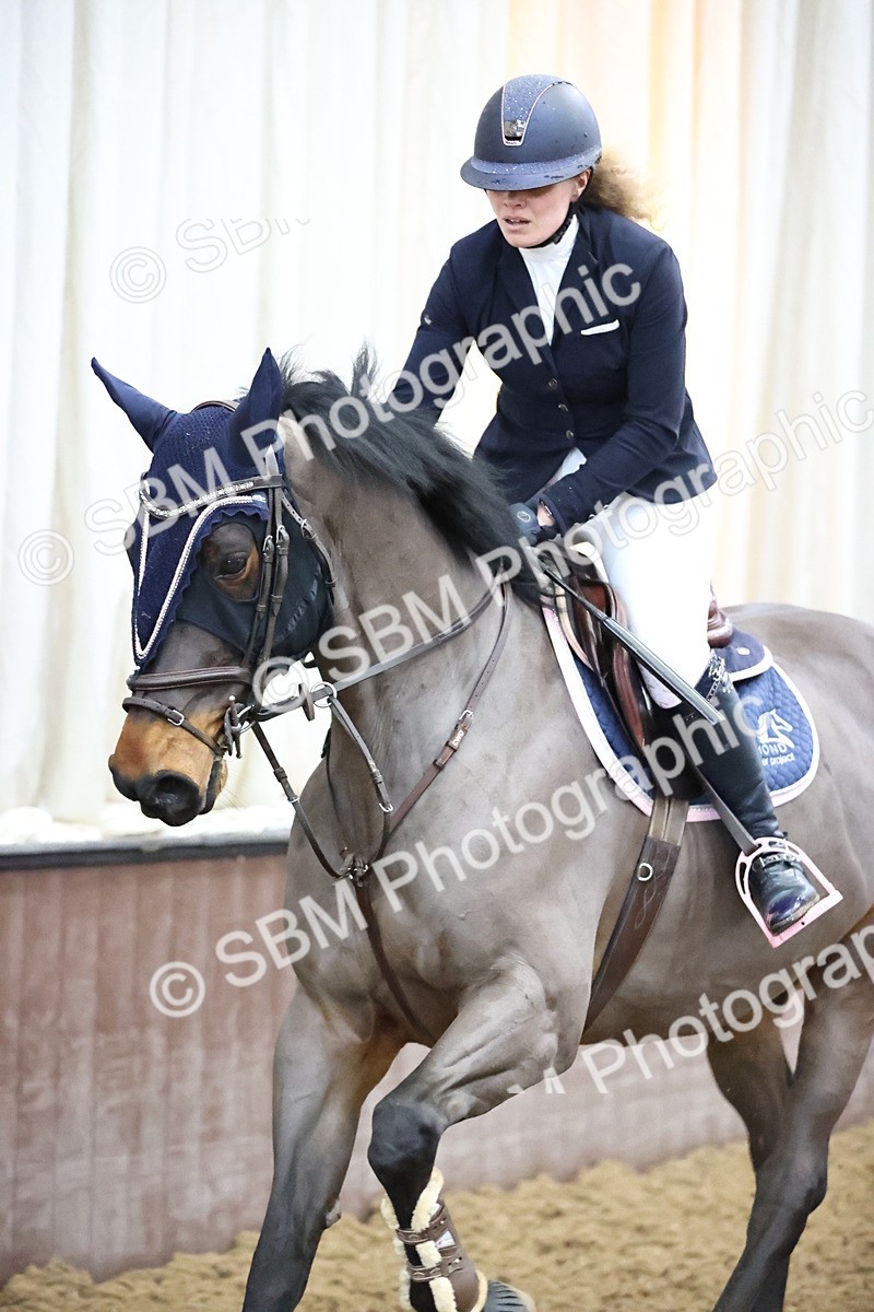 SBM_005566 - Class 17 - Senior Newcomers 1.10m