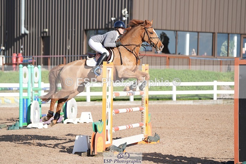 251108-124140-02546 - Cls 13 Foxhunter and 1.20m Open
