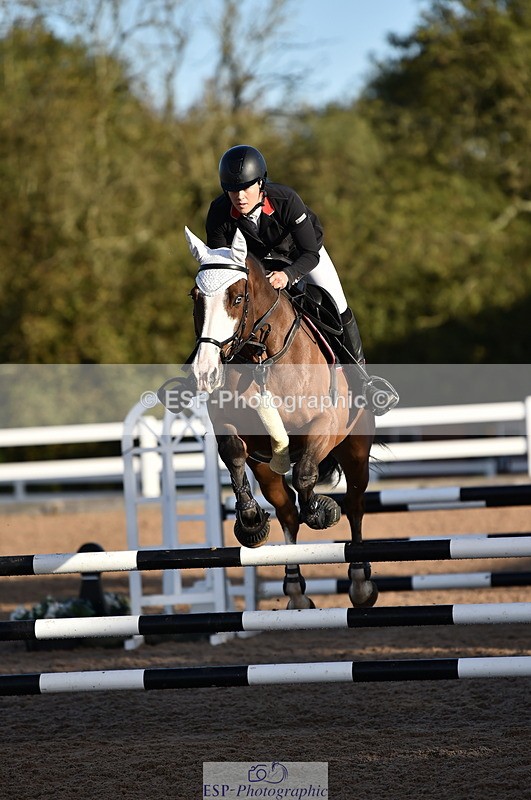 231015A-092410-06695 - Cls 22 British Novice & 90cm Open