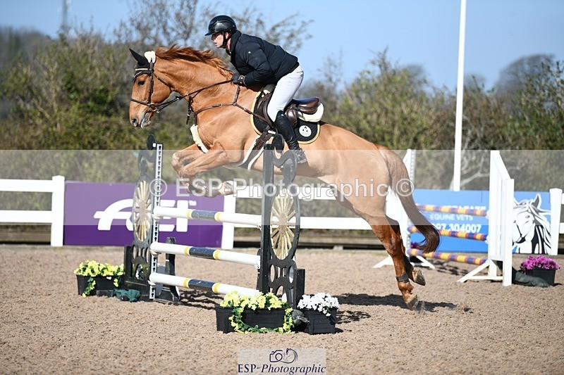 250330-104033-06217 - Cls 32 British Novice and 90cm