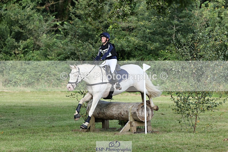 240825X-110017-31708 - 70cm XC 10.00 to 11.00