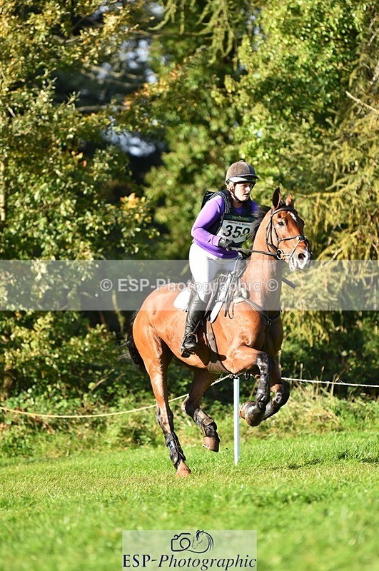 231022-152910-29360 - 359-ROSSDARRAGH.NERO-Charlotte.Rowe-XC