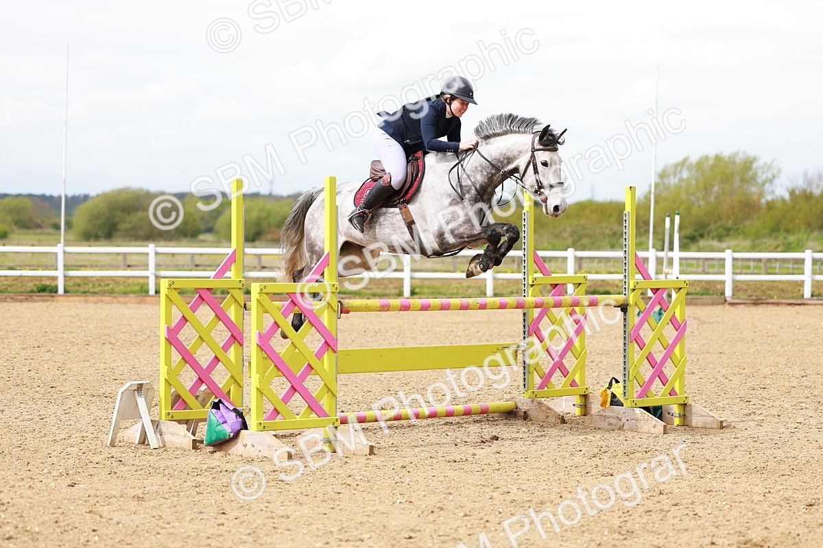 SBM_002436 - Class 10 - Senior Newcomers - 1.10m