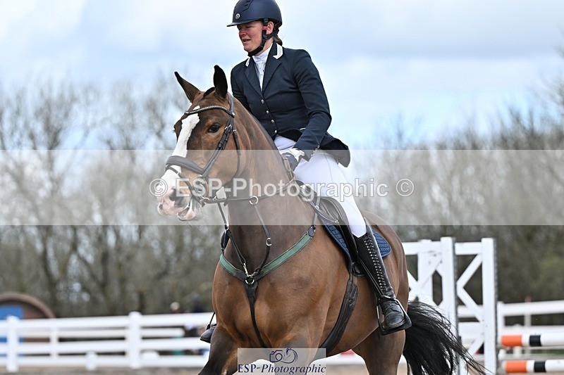 250328-102638-01258 - Cls 8 British Novice and 90cm