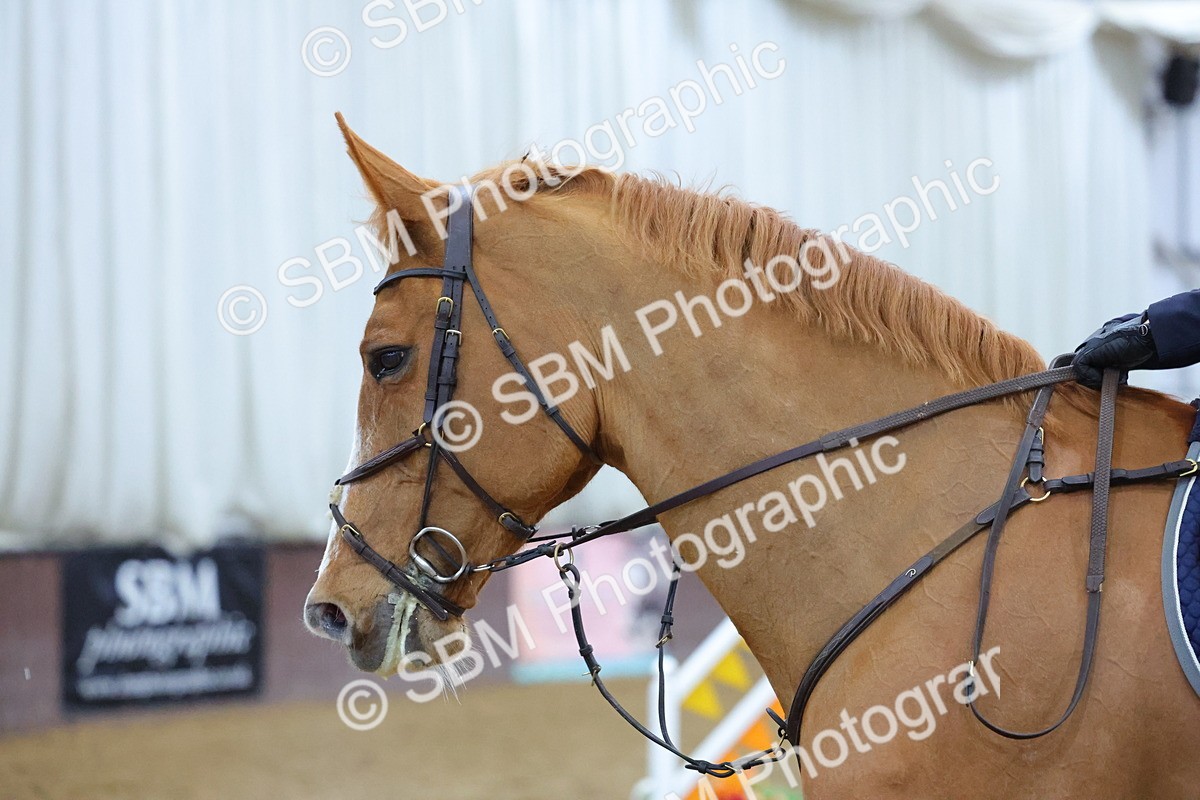 1I0A4721 - Class 9 - Senior Newcomers/ 1.10m Open