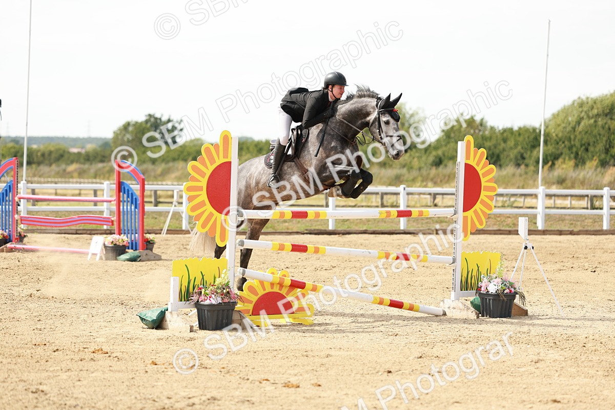 SBM_008107 - Class 4 - Senior Foxhunter - 1.20m Open