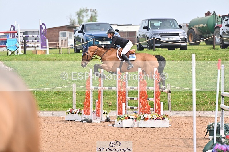 260509-110330-01800 - Cls 26a Snr Foxhunter