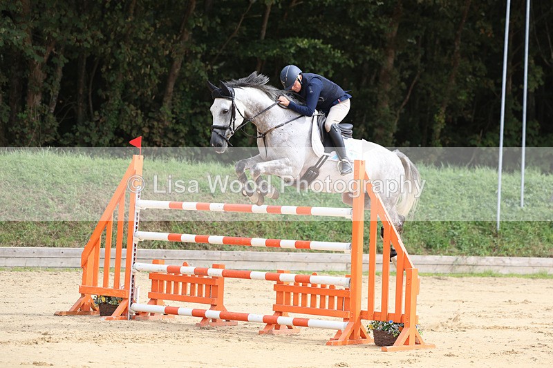 3E7A4582 - Class 9: Senior 1.30m open