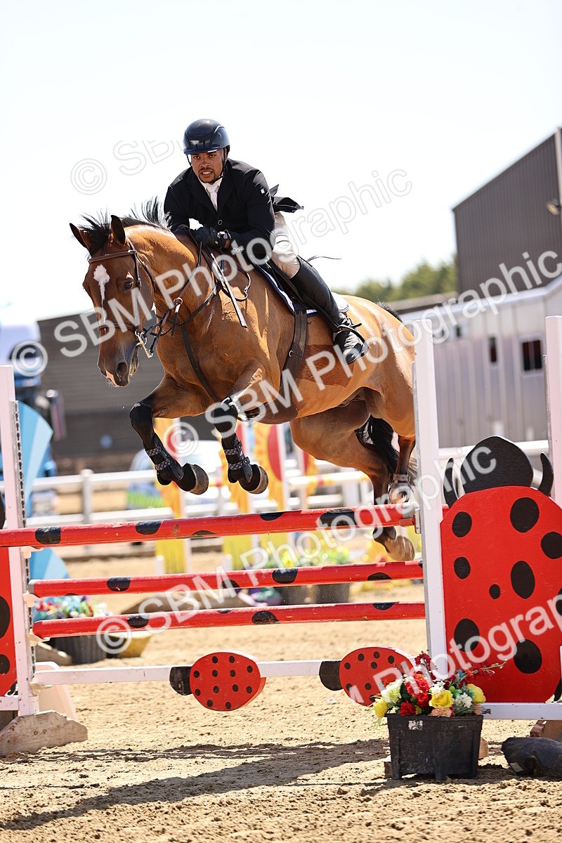 SBM_010084 - Class 9 - Senior Foxhunter - 1.20m Open