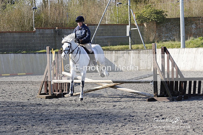 _EST0118 - Bourne Valley Riding Club Winter Showjumping 27/03/22