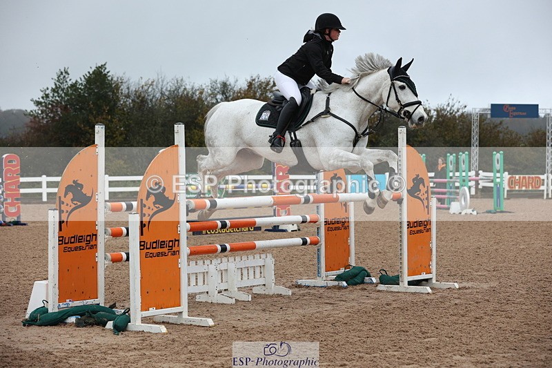 231112A-135231-04699 - Cls 20 Newcomers & 1.10m Open