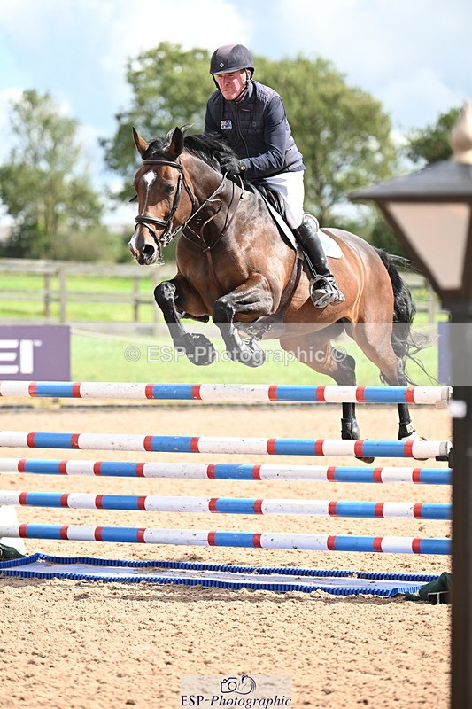 240912A-133725-01728 - Cls 4 Snr 1.20m Open