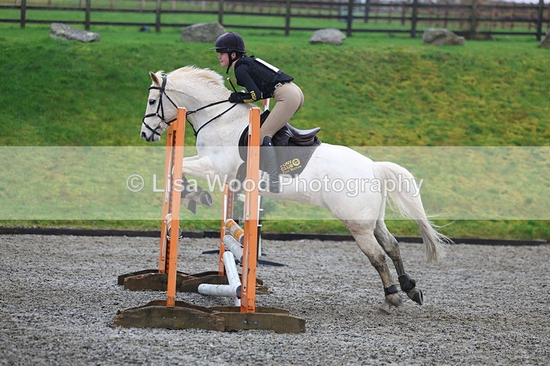 3E7A7203 - Class 2: 80cm Part 2