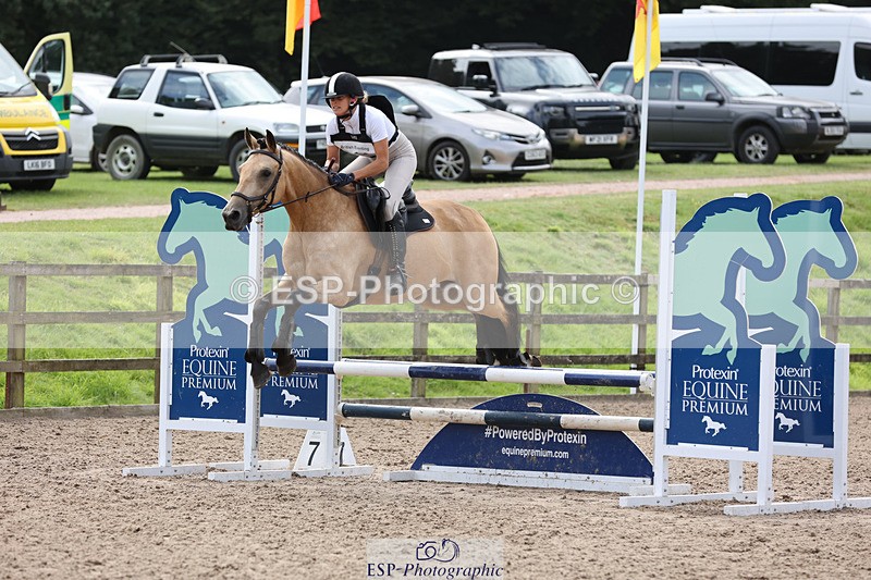 240804-152049-16421 - 619-Fiona_Lewis-BALLYANNY_BUTTONS