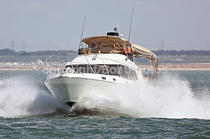 160806 MR BRIGHTSIDE Y92A0370 - Flybridge Cruisers