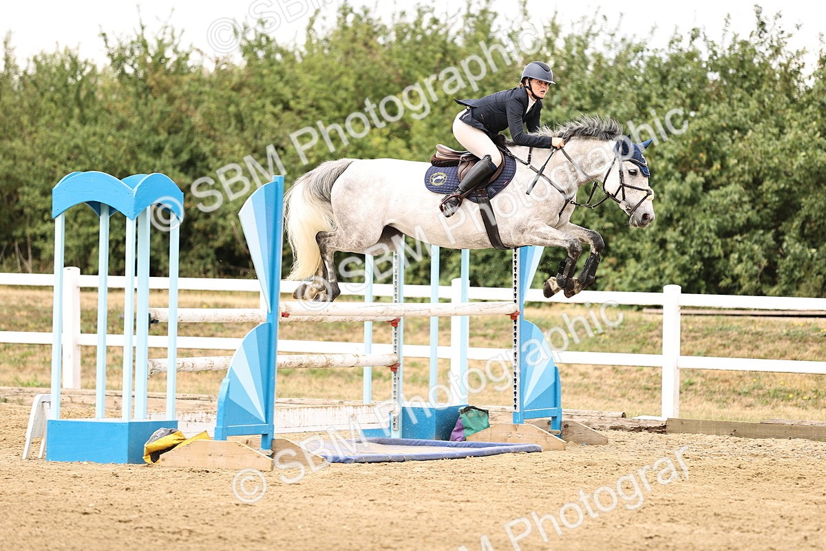 SBM_026927 - Class 13 - Senior Newcomers - 1.10m