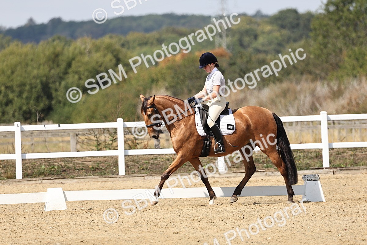 SBM_018642 - Class 16 - Novice 5 - 12.08-13.11