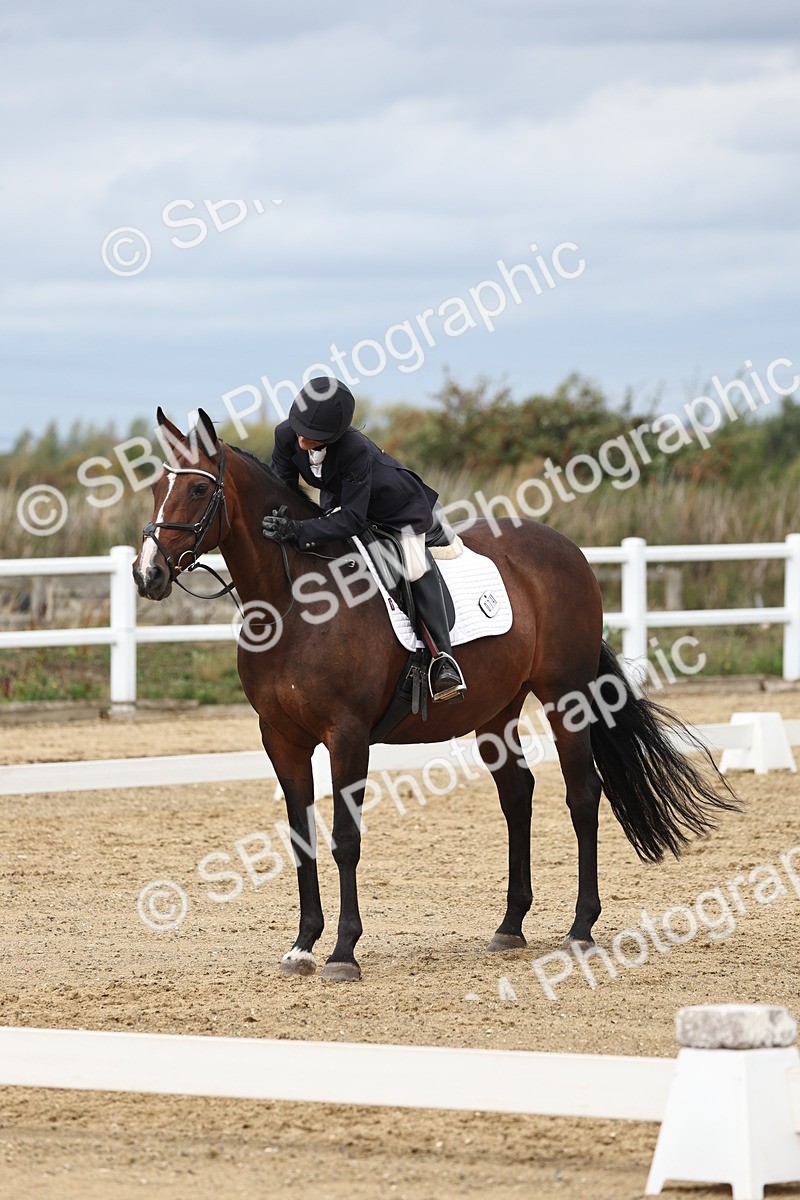 SBM_002700 - Class 7 - Novice 2 Warm Up
