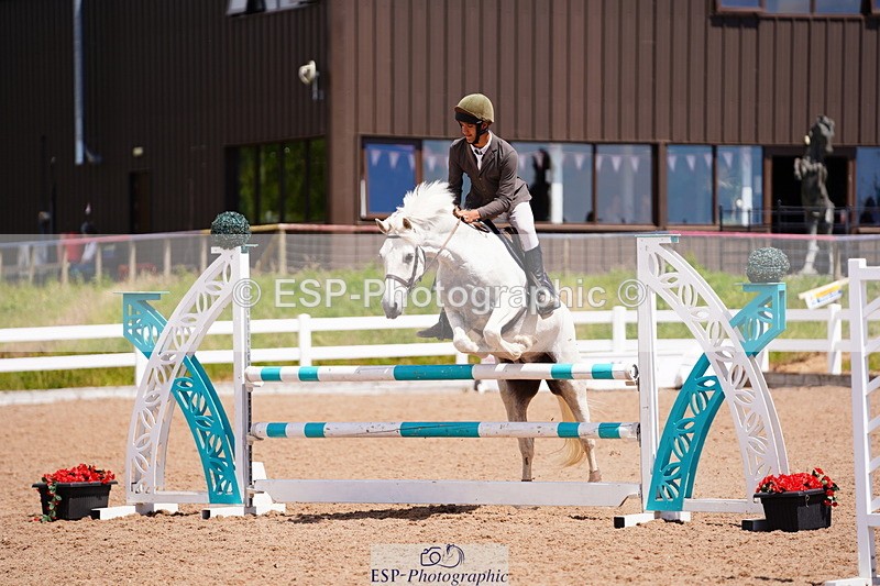 240629A-123124-05364 - Cls 18 Newcomers and 1m Open