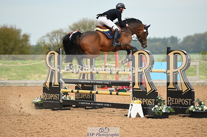 230504A-091744-00319 - Cls 8 Snr Foxhunter