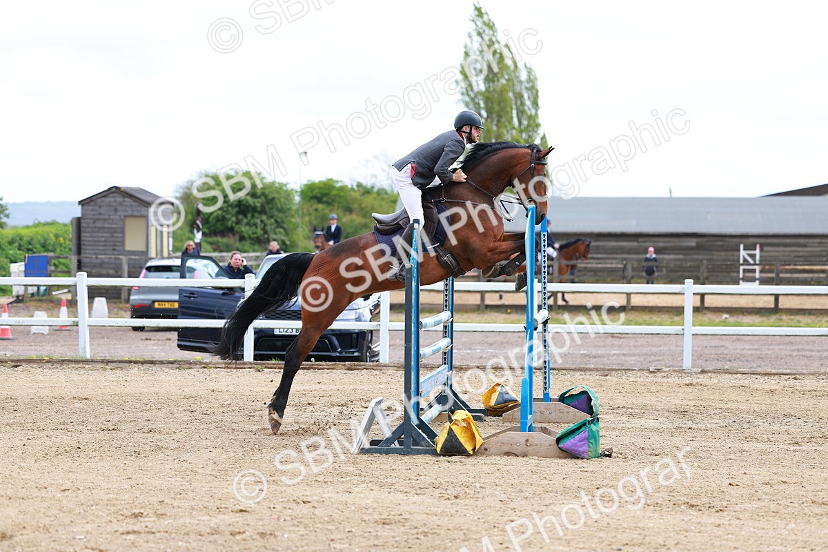 SBM_002306 - Class 10 - Senior Newcomers - 1.10m