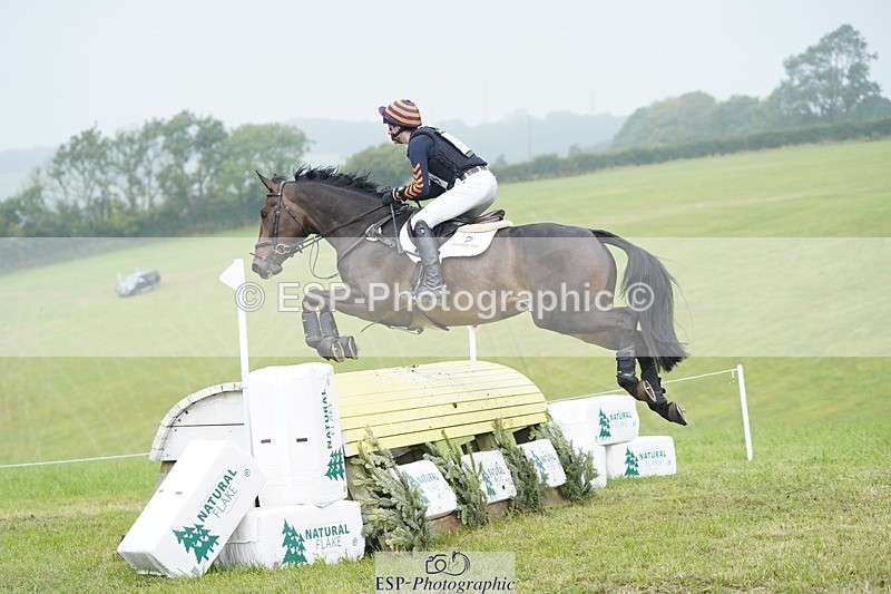 240901A-123948-08693 - 313-Max.Forster-CELTIC.CROSS