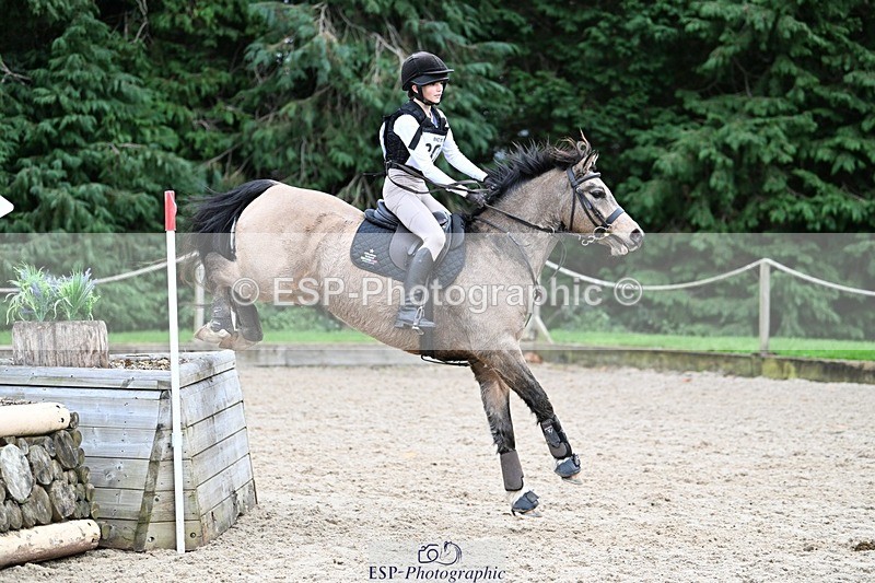 241117-140507-04413 - Cls 3 90-95cm 14.00 to 15.00