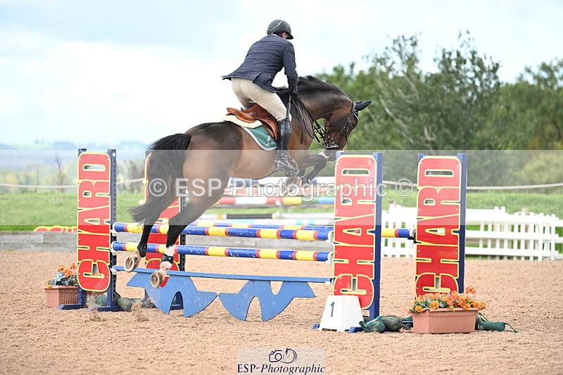 240912A-100310-00325 - Cls 1 Snr 1.05m & 1.10m Open