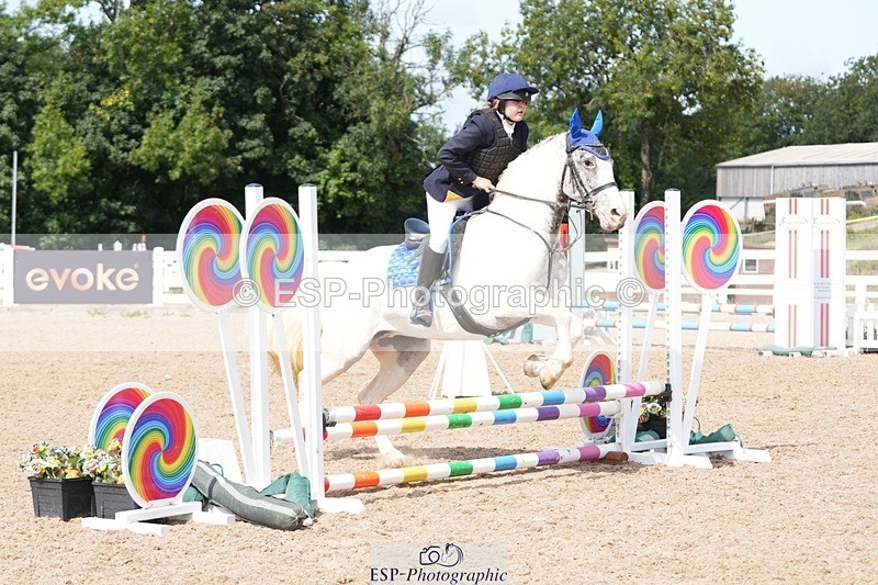 250805-152108-00094 - Clear Round and 60cm