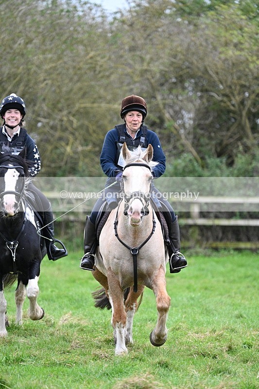 WJ7_1461 - Time at Photographer 12:35 to 13:04