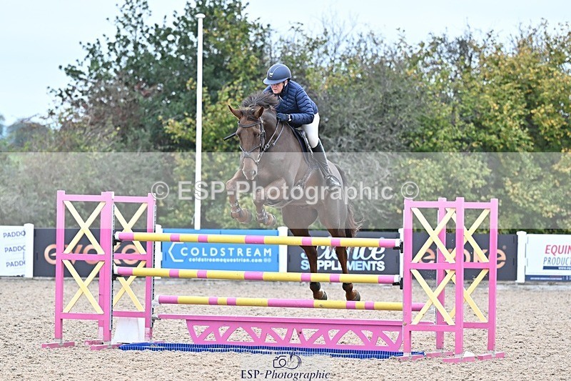 251015-151830-00876 - Cls 6 Foxhunter and 1.20m Open