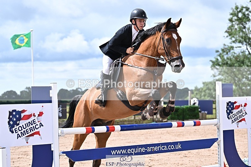 250731-113230-00586 - Cls 02 Snr Fox 1st Rnd