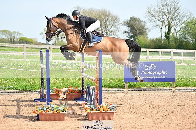 240510A-142639-08038 - Cls 23 Talent Seeker Inc 7yr old 14.10 to Finish