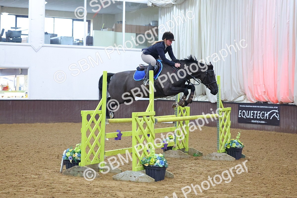 SBM_008692 - Class 22  - Senior Newcomers/ 1.10m Open - First Round (1.10m)