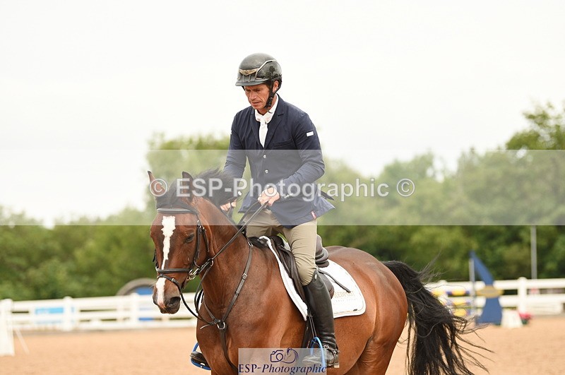 230628A-112218-00240 - Cls 2 Discovery & 1m Open