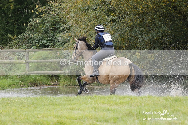  WWHT 171021 2359 - Novice Pairs (0.80m)  17/10/21